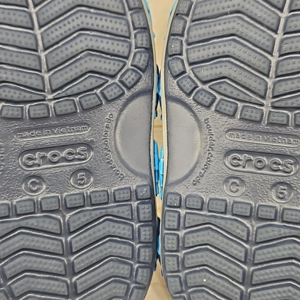 Crocs Blue Shark Sandals Size C5 Waterproof Adjustable Comfort‎ Sandals 206365